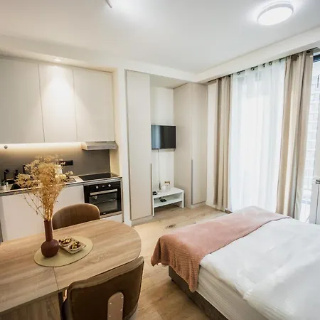 Injoy Apartment