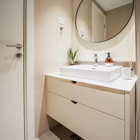 Injoy Apartment